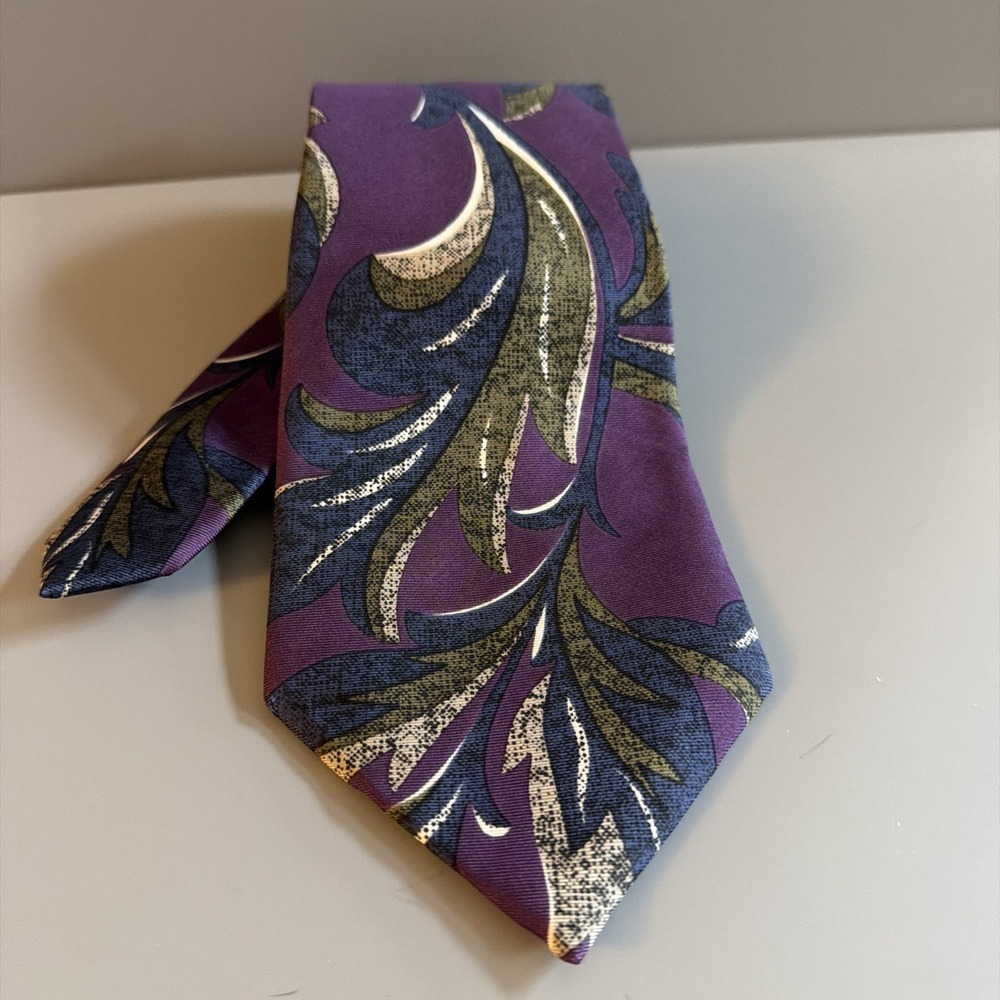 Vintage 1990s Jos. A. Bank Collection Men's Necktie Purple Botanical Floral